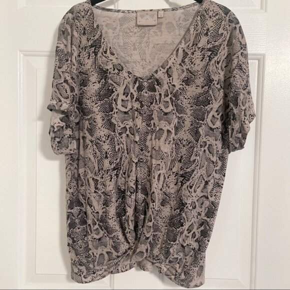 Moon Snake Print V-Neck Twist Front Knot Short Sleeve Top - Picture 6 of 6